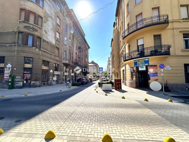 Eladó téglalakás, Budapesten, VIII. kerületben 26.5 M Ft