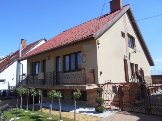 Eladó családi ház, Kisvárdán 97.9 M Ft, 5 szobás