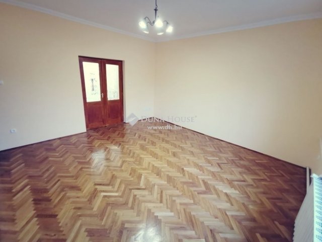 Eladó családi ház, Kecskeméten 93 M Ft, 4 szobás