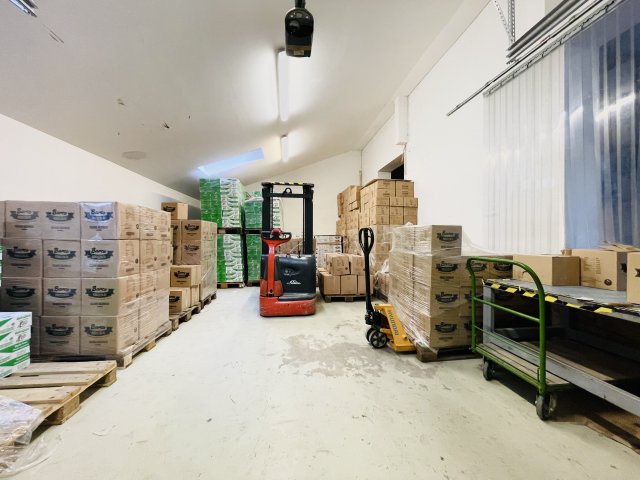 Eladó családi ház, Ürömön 104 M Ft, 5+1 szobás
