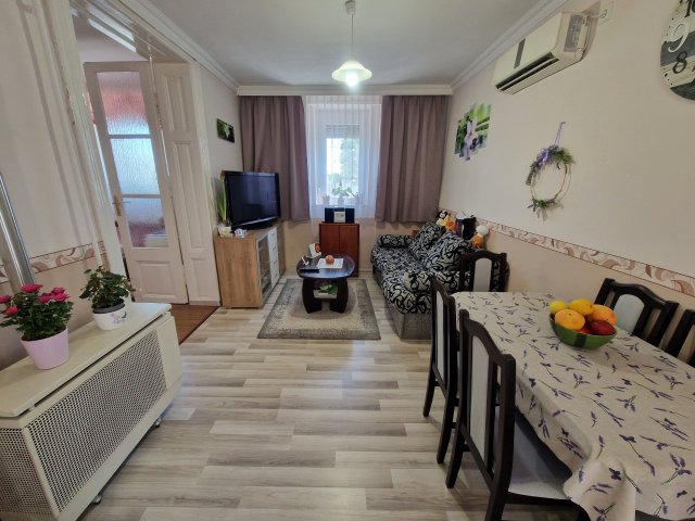 Eladó családi ház, Baján 22.9 M Ft, 2 szobás
