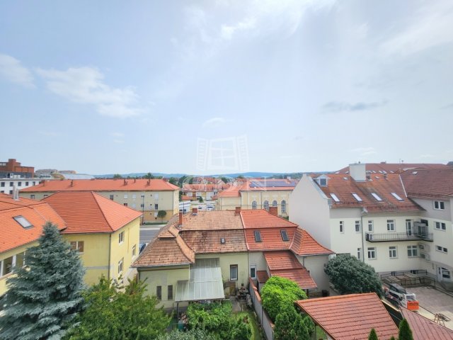 Eladó téglalakás, Zalaegerszegen, Tüttőssy Ferenc utcában