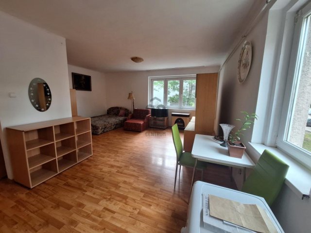 Eladó téglalakás, Szigetszentmiklóson 38 M Ft, 1 szobás