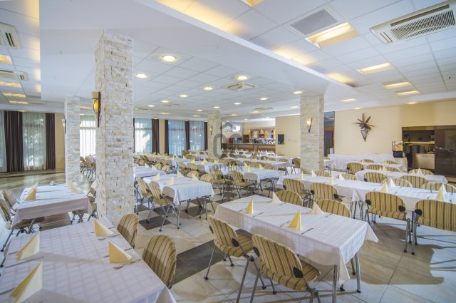 Kiadó hotel, Pakson 1500 E Ft / hó / költözzbe.hu