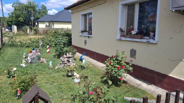 Eladó családi ház, Szolnokon 39 M Ft, 3+1 szobás