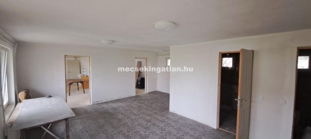 Eladó családi ház, Szabadszentkirályon 22.9 M Ft, 3 szobás