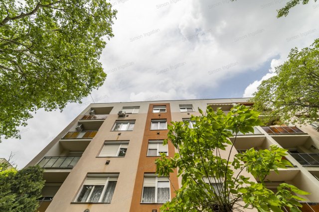 Eladó téglalakás, Kecskeméten 38.9 M Ft, 2 szobás