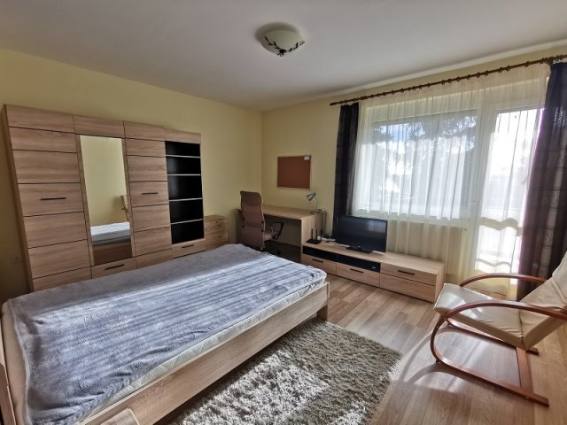 Kiadó téglalakás, albérlet, Pécsett 93 E Ft / hó, 2 szobás