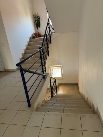 Eladó téglalakás, Szolnokon 62.5 M Ft, 3+2 szobás