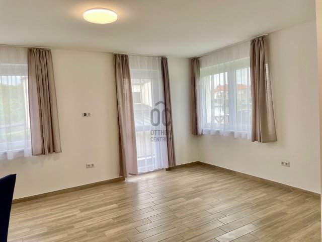 Kiadó sorház, albérlet, Sopronban 450 E Ft / hó, 6 szobás