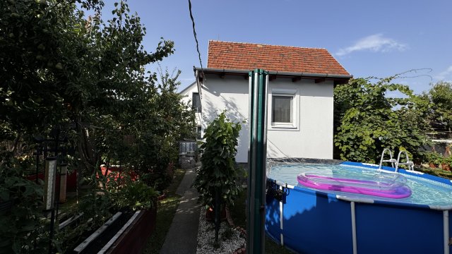 Eladó családi ház, Tökölön 94.9 M Ft, 7 szobás