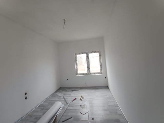 Eladó családi ház, Újszászon 23.9 M Ft, 1 szobás
