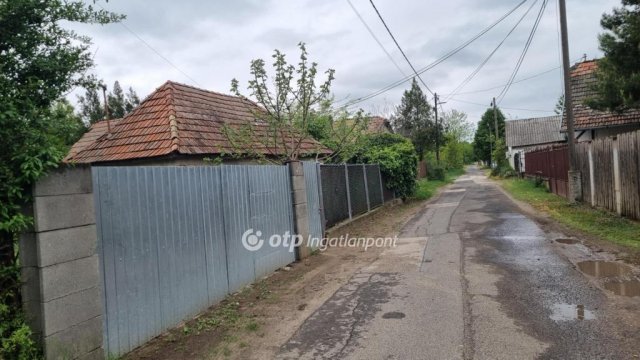 Eladó családi ház, Tápióbicskén 15 M Ft, 2+1 szobás