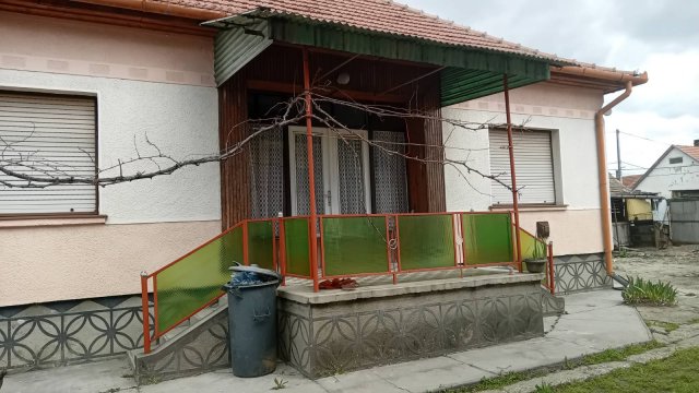 Eladó családi ház, Jászapátiban 24.9 M Ft, 3 szobás