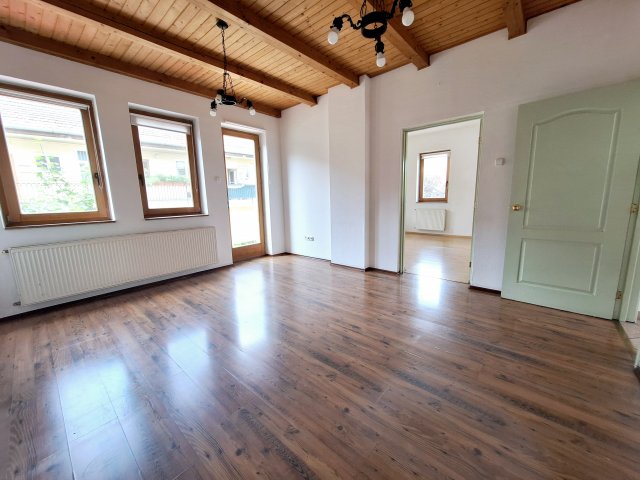 Eladó téglalakás, Gödöllőn 75.5 M Ft, 2 szobás