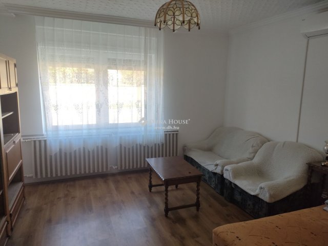 Kiadó családi ház, albérlet, Kecskeméten 130 E Ft / hó