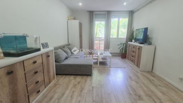 Eladó téglalakás, Zalaegerszegen 55 M Ft, 4 szobás