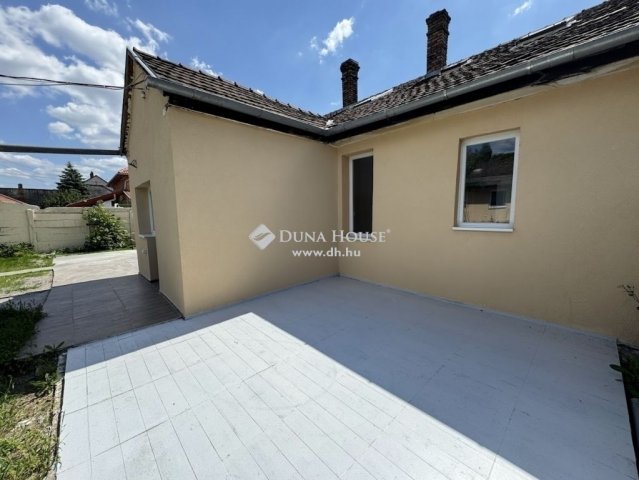 Eladó téglalakás, Budapesten, XX. kerületben 89.99 M Ft