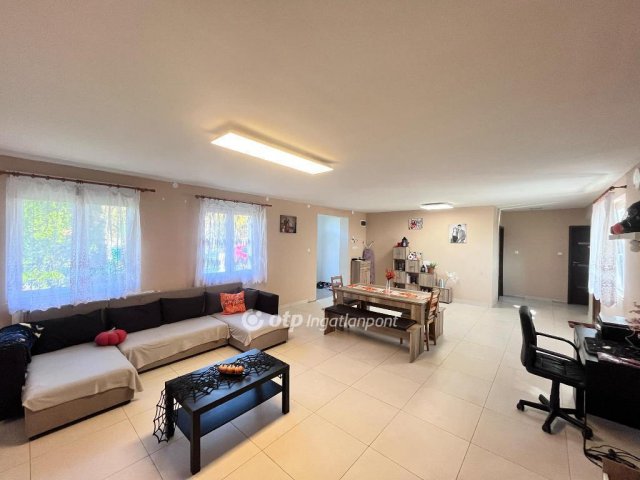 Eladó családi ház, Emődön 40.9 M Ft, 2 szobás