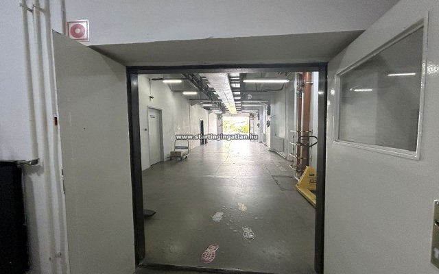 Kiadó iroda, Budapesten, III. kerületben 310 E Ft / hó, 2 szobás
