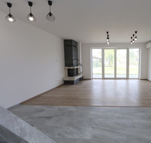 Eladó családi ház, Kistarcsán 147.99 M Ft, 4 szobás