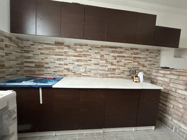 Eladó családi ház, Újszilváson 14.5 M Ft, 3 szobás