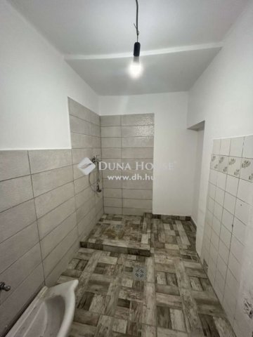 Eladó családi ház, Pilisen 28.9 M Ft, 3 szobás
