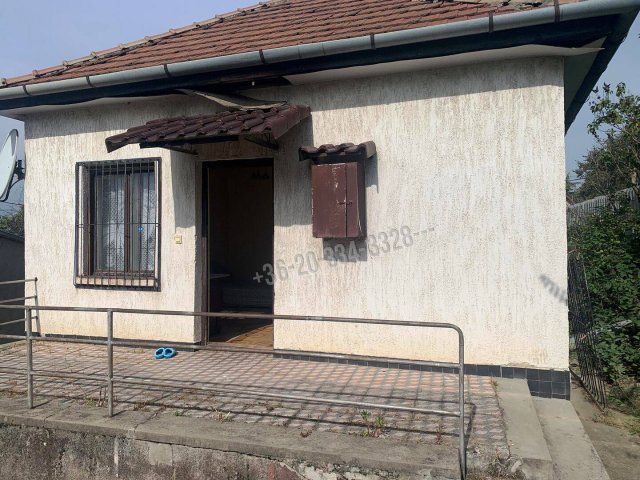 Eladó családi ház, Budapesten, XVI. kerületben 98 M Ft, 6 szobás