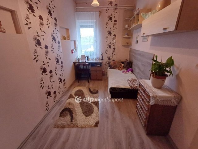 Eladó családi ház, Magyon 19.9 M Ft, 4 szobás