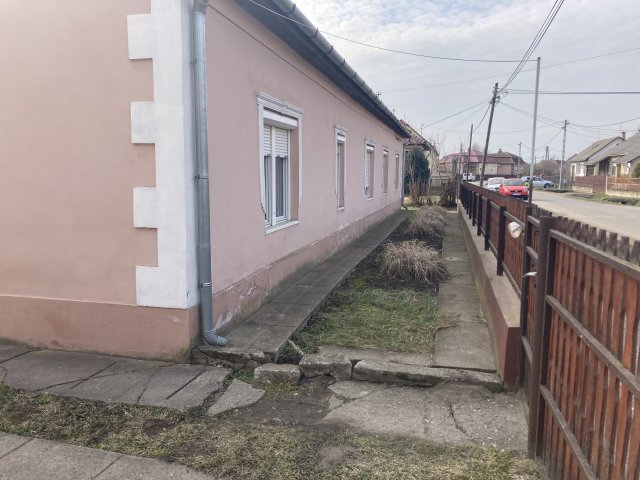 Eladó családi ház, Ludányhalászin 19.95 M Ft, 4 szobás