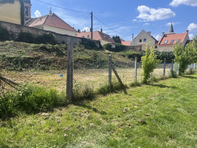 Eladó telek, Pápán 44.5 M Ft / költözzbe.hu