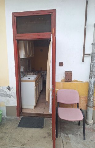 Eladó téglalakás, Budapesten, XX. kerületben 18 M Ft, 1 szobás