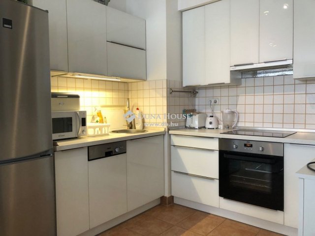 Eladó téglalakás, Budapesten, XVIII. kerületben 85 M Ft