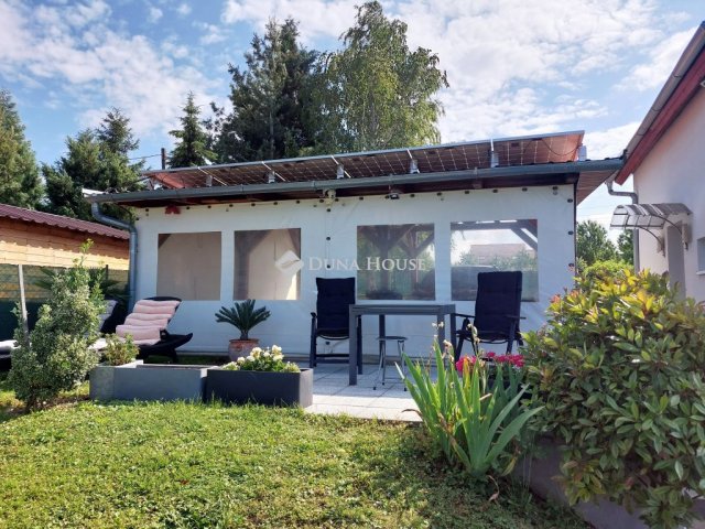 Eladó családi ház, Sopronban 96 M Ft, 3 szobás