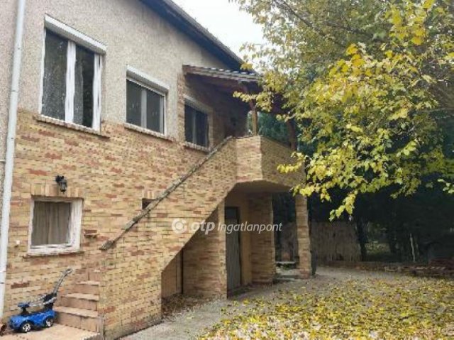 Eladó sorház, Szigetszentmiklóson 52.9 M Ft, 4 szobás