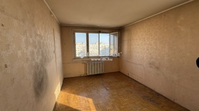 Eladó panellakás, Budapesten, III. kerületben 54.9 M Ft, 2 szobás