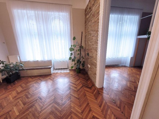 Eladó téglalakás, Budapesten, VII. kerületben 84.9 M Ft