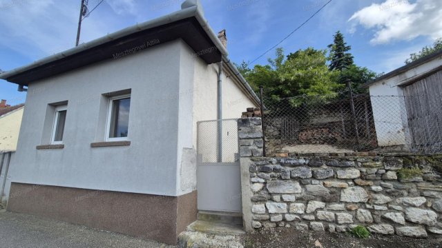 Eladó családi ház, Ágfalván 39.9 M Ft, 1 szobás
