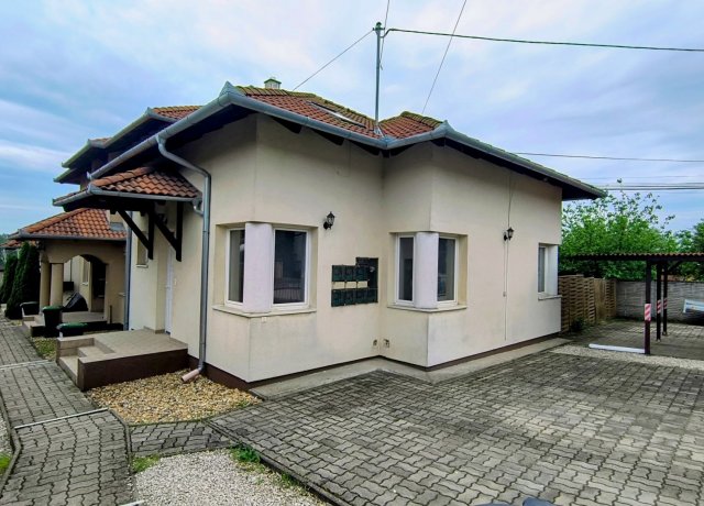 Eladó téglalakás, Százhalombattán 82 M Ft, 2+2 szobás
