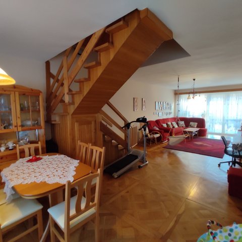 Eladó családi ház, Egerben 87.9 M Ft, 6 szobás