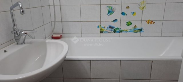Eladó panellakás, Budapesten, XXI. kerületben 51.9 M Ft, 2 szobás