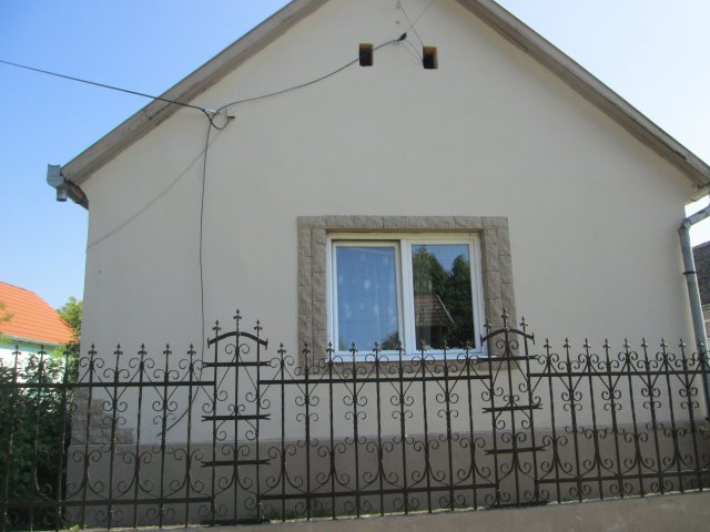 Eladó családi ház, Királyegyházán 18.5 M Ft, 3 szobás