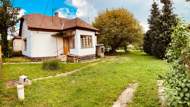 Eladó családi ház, Becskén 23 M Ft, 1 szobás