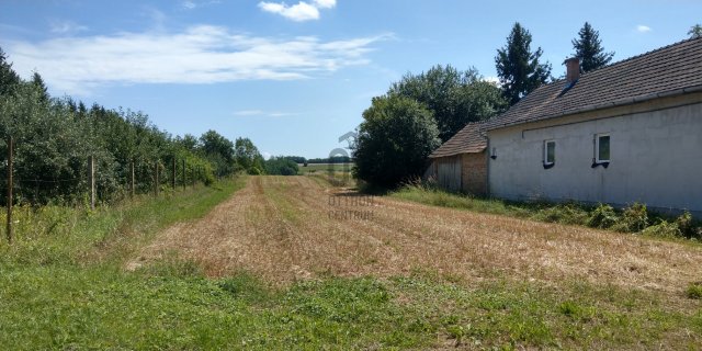 Eladó telek, Szentkozmadombján 3.9 M Ft / költözzbe.hu