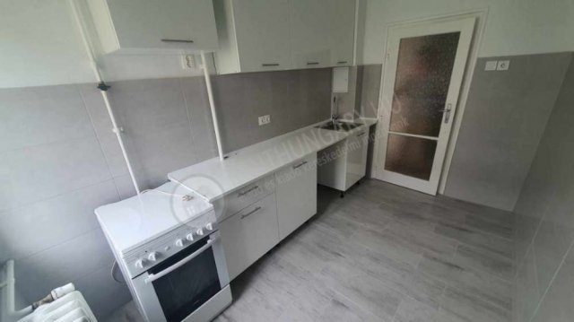 Kiadó téglalakás, albérlet, Budapesten, V. kerületben, 2 szobás