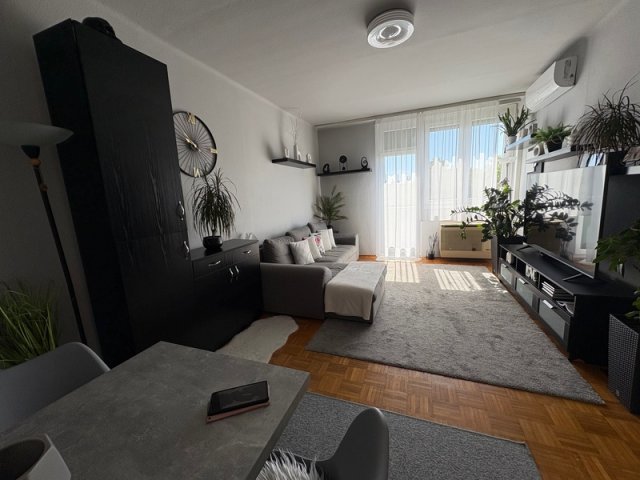 Eladó téglalakás, Debrecenben 43.9 M Ft, 2 szobás