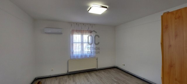 Eladó családi ház, Gulácson 24 M Ft, 2 szobás