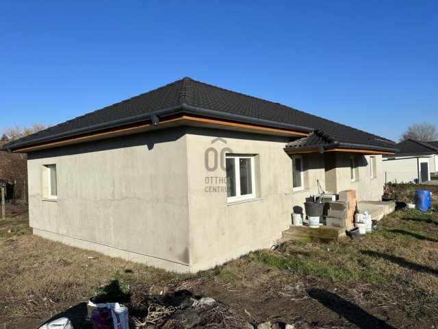 Eladó családi ház, Tökölön 80.9 M Ft, 4 szobás