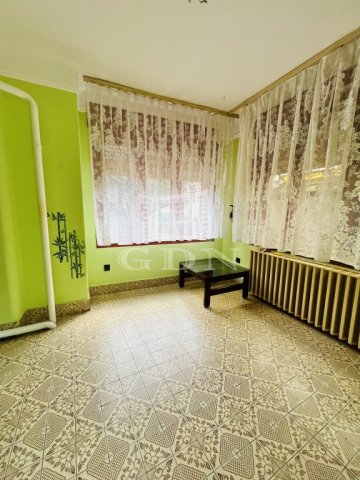 Eladó ikerház, Budapesten, XVIII. kerületben, Brassó utcában