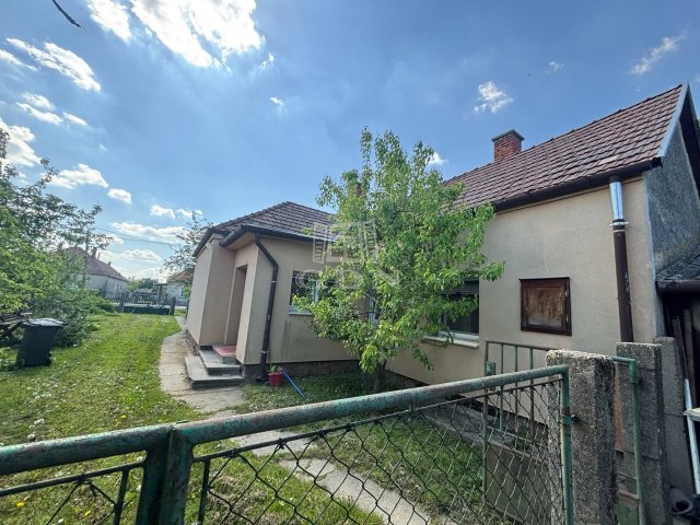 Eladó családi ház, Egyházasrádócon 36.9 M Ft, 2 szobás